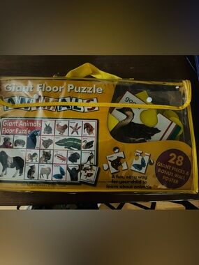 Giant Floor Animals Puzzle - Yellow Carry Case